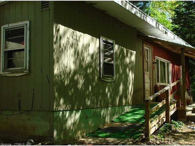 2nd image of 105 Halls Hill Rd