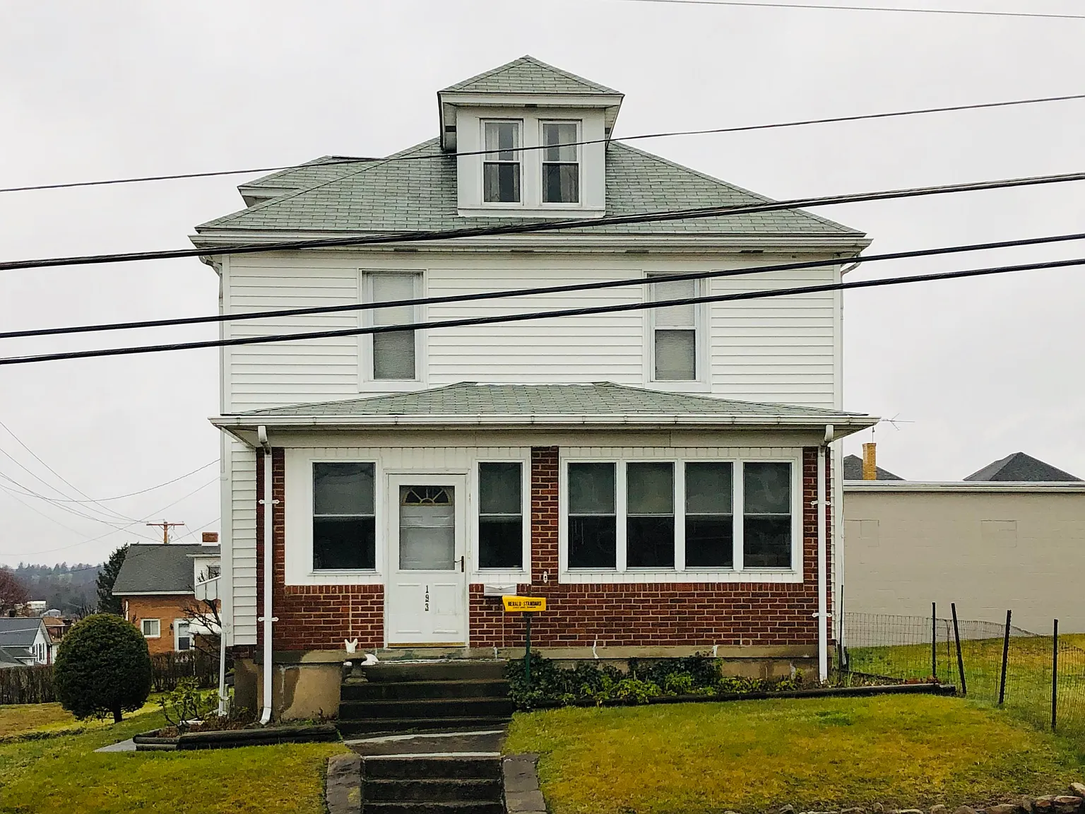 193 Bailey Ave photo 1