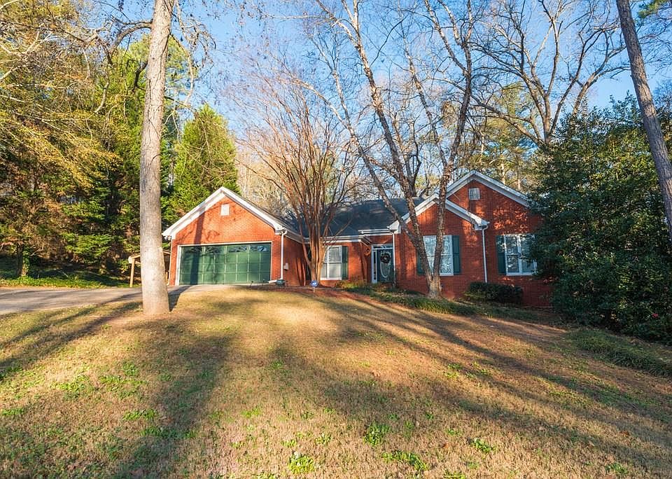 1st image of 3681 Druids Dr SE
