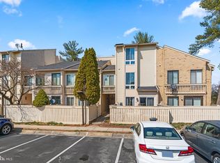 10009 Ridgeline Dr, Gaithersburg, MD 20886