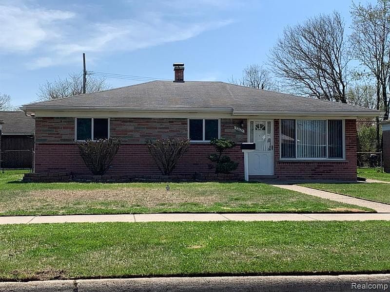 1st image of 32629 Fairchild St