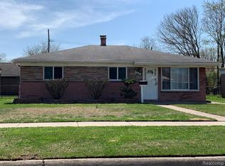 32629 Fairchild St, Westland, MI 48186