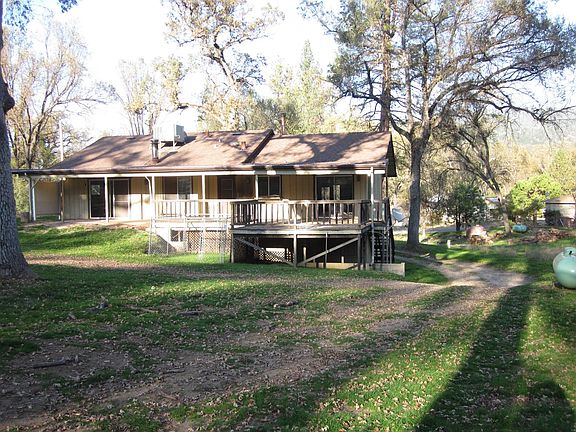 3rd image of 49954 Pierce Dr