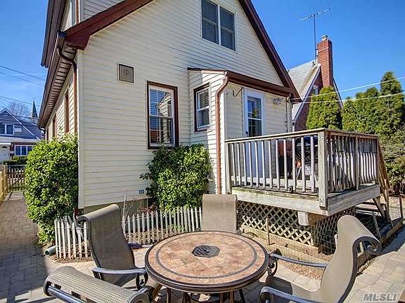 2nd image of 39 Iris Ave