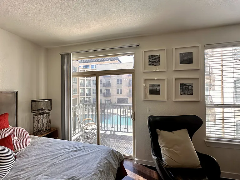 1800 Broadway — Photo 22