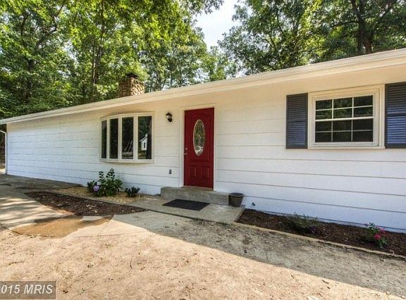 4th image of 21 Breezy Hill Dr