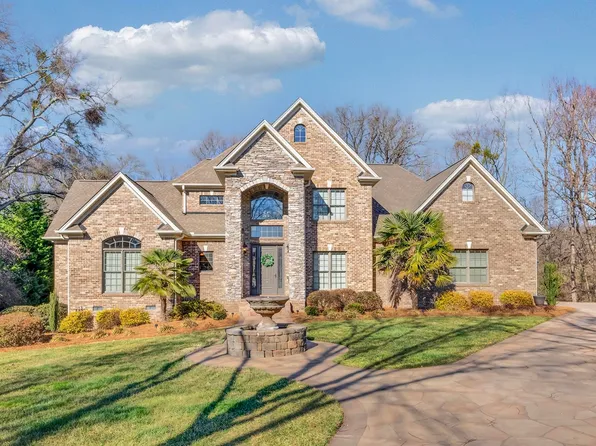 109 Chilko Ct, Chesnee, SC 29323