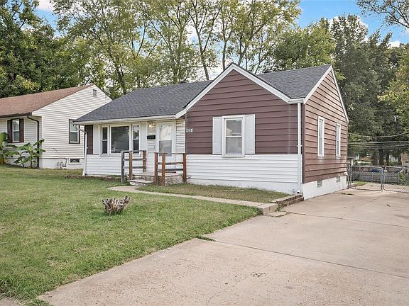 3rd image of 6834 Eisele St