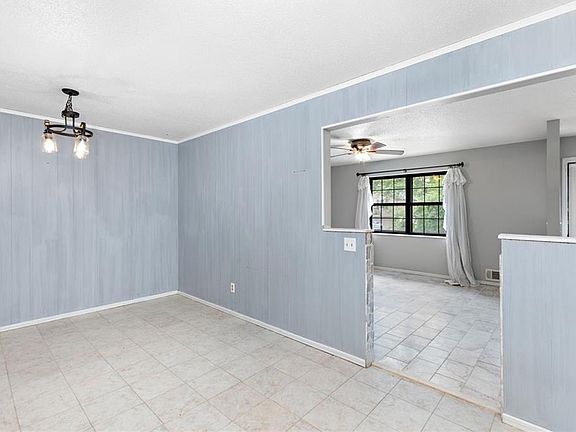 4th image of 513 SE 19th St