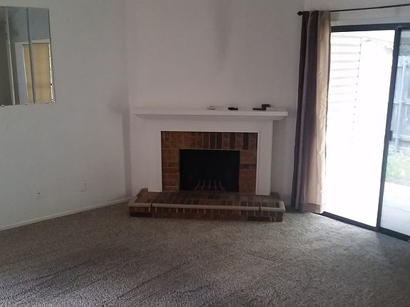 5th image of 3109 Boxwood Ln