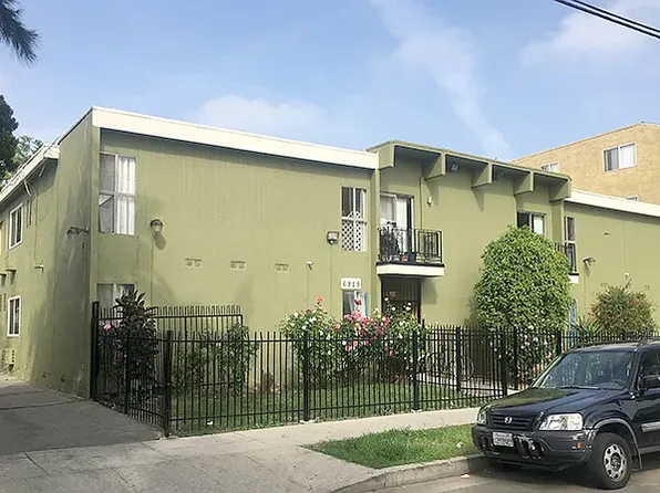 6925 Baird Ave, Reseda, CA