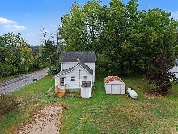 5th image of 3593 S Maple Island Rd