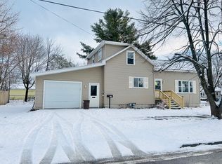 140 Clinton St, Alpena, MI 49707