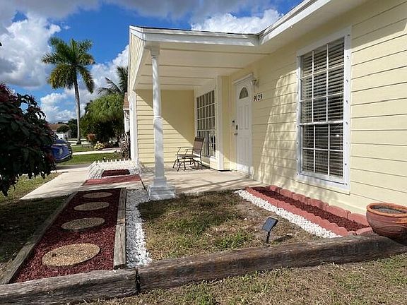 4th image of 9129 Carma Drive