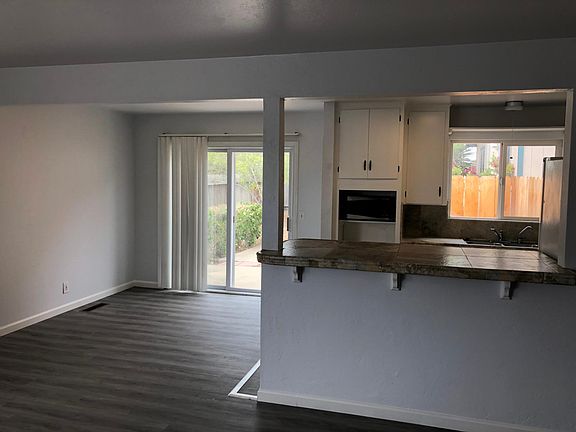 dinning area next to sliding door