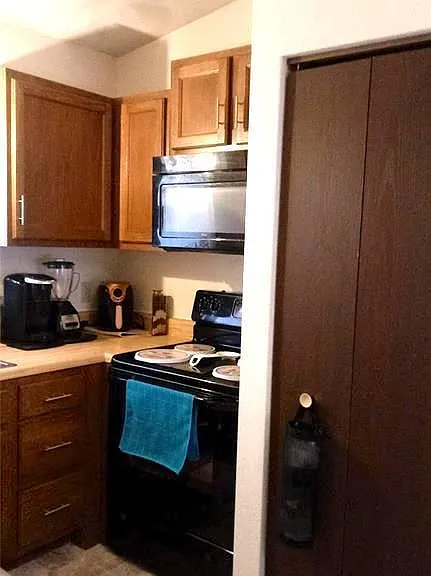 109 Ashley Dr — Photo 8