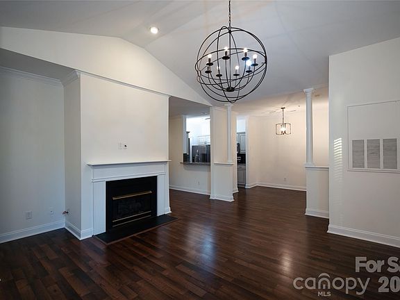 2nd image of 5730 Closeburn Rd APT O