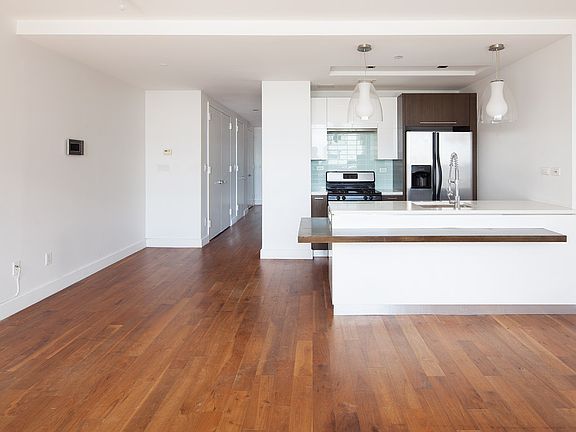 5th image of 217 51st Ave APT 409