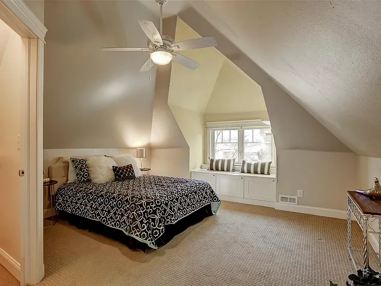 2235 Irving St — Photo 12