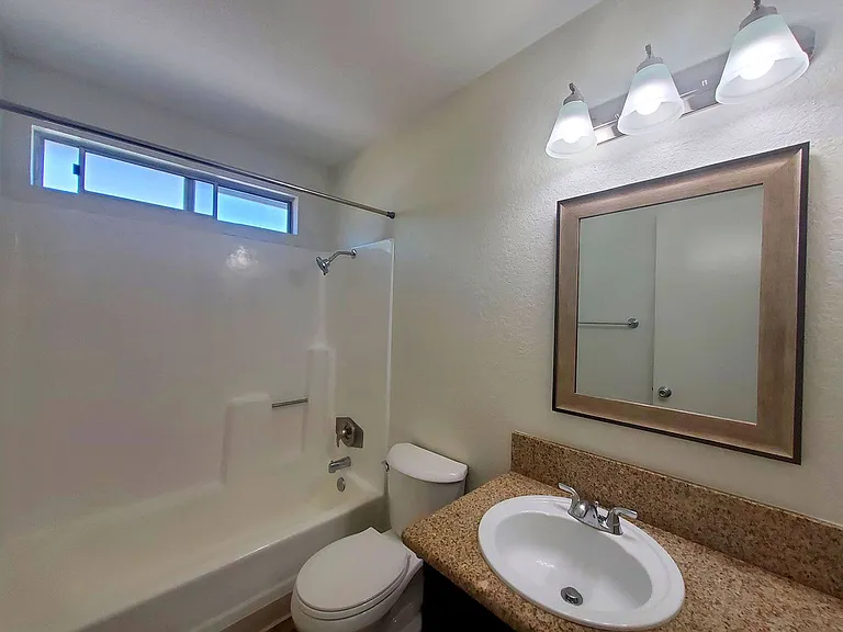 321 Hillside Ter — Photo 9