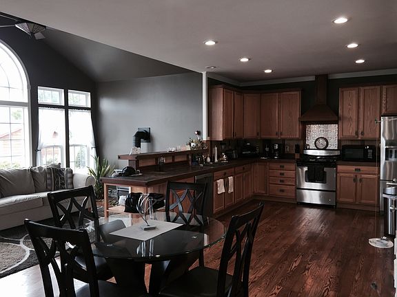 Sunroom , kitchen 