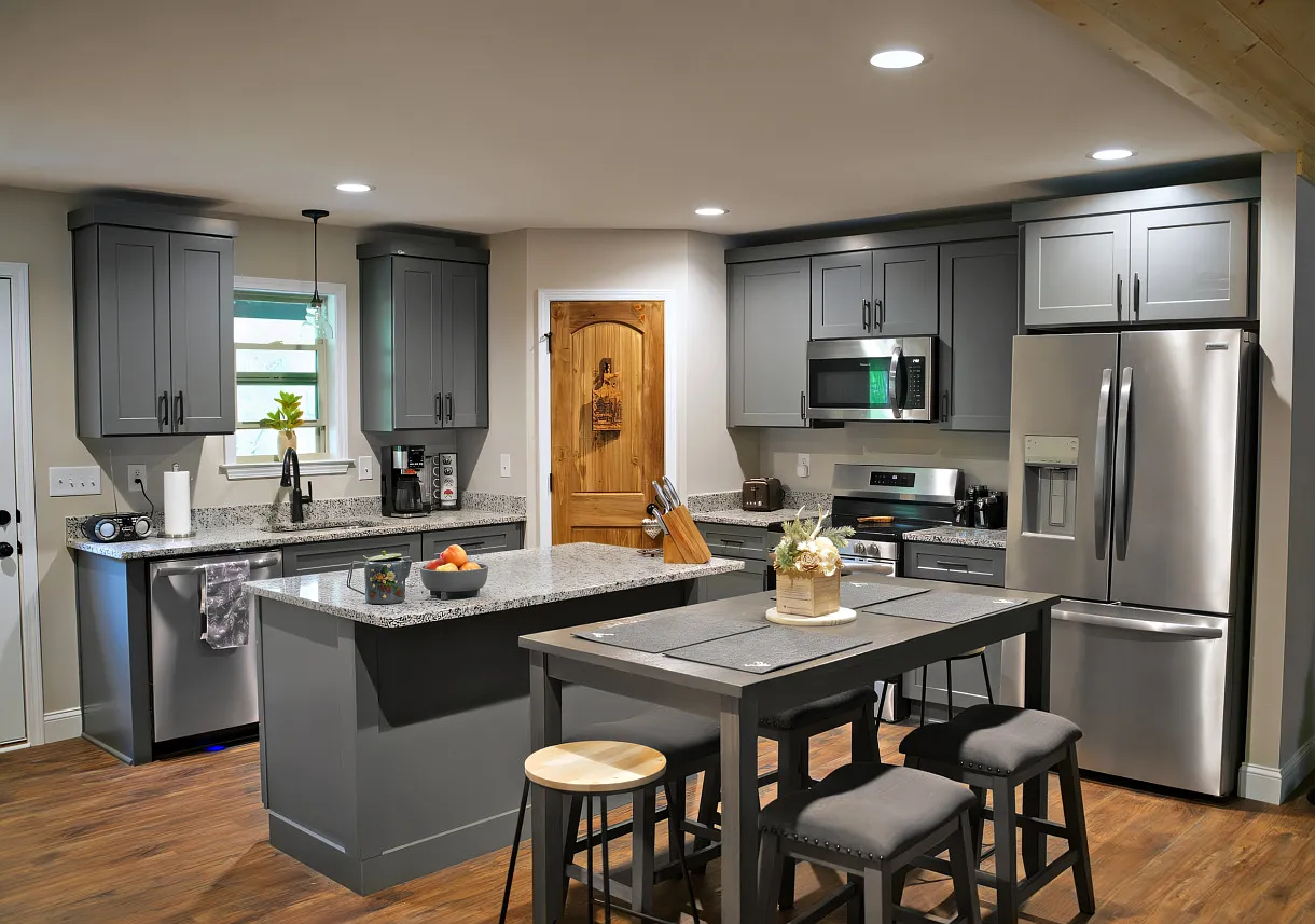 2 bed, 1200 sqft, $2,800 — Photo 2
