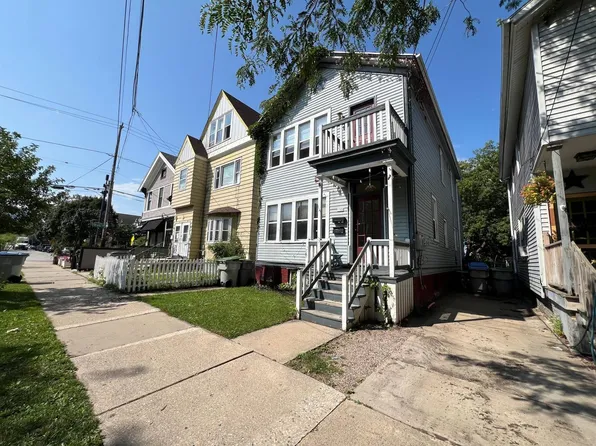 1709 North Astor STREET, Milwaukee, WI 53202