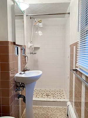 Rented by Oxford Property Group | media 33