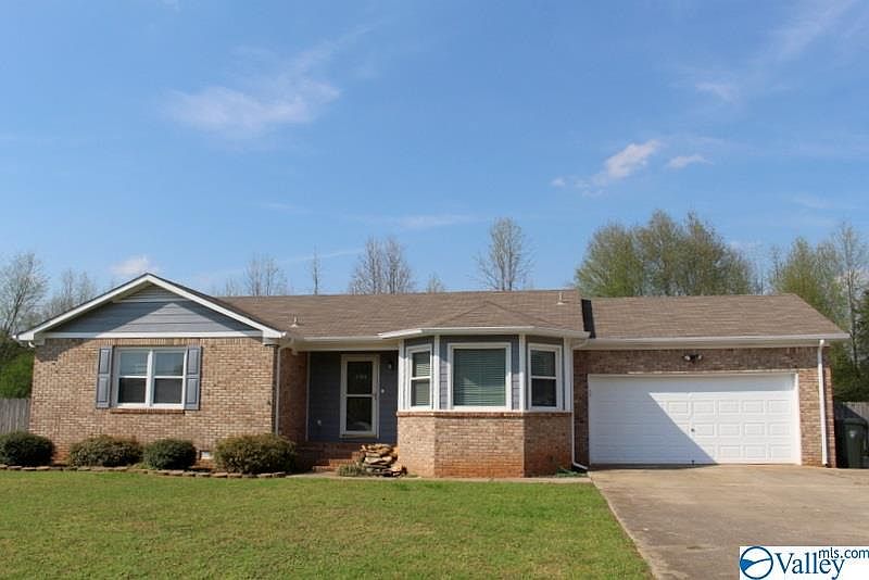 1st image of 105 Mandy Dr
