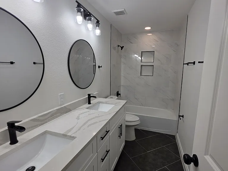 105 N Creek Dr #A/B — Photo 21