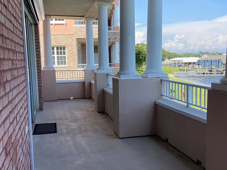 240 Brooks St SE #201-C — Photo 23