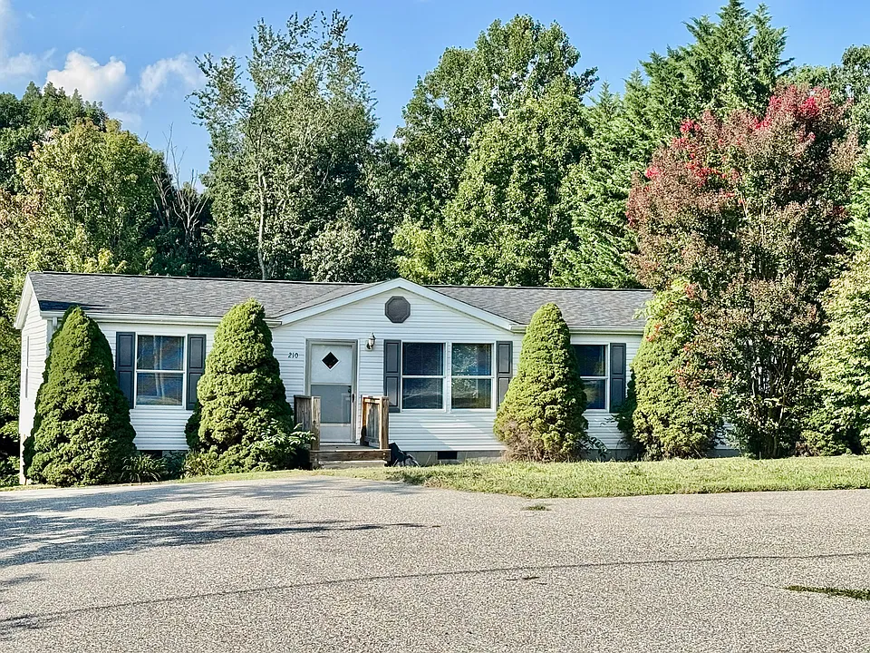 210 White Pine Dr