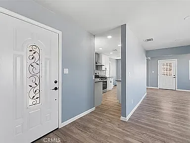 937 E Elizabeth St — Photo 13