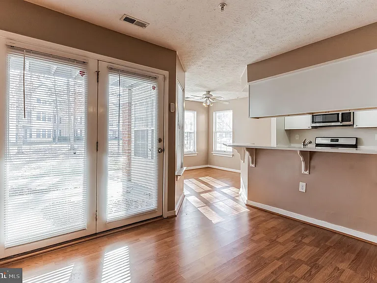 2405 Forest Edge Ct #103 — Photo 18