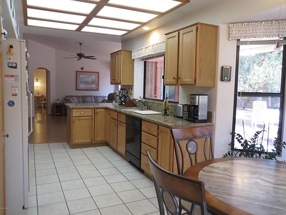 3rd image of 861 E Desert Glen Dr