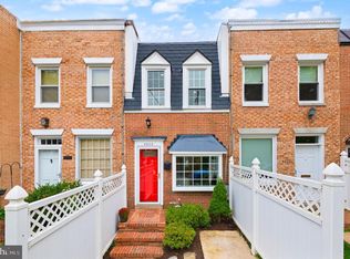 4829 41st St NW, Washington, DC 20016