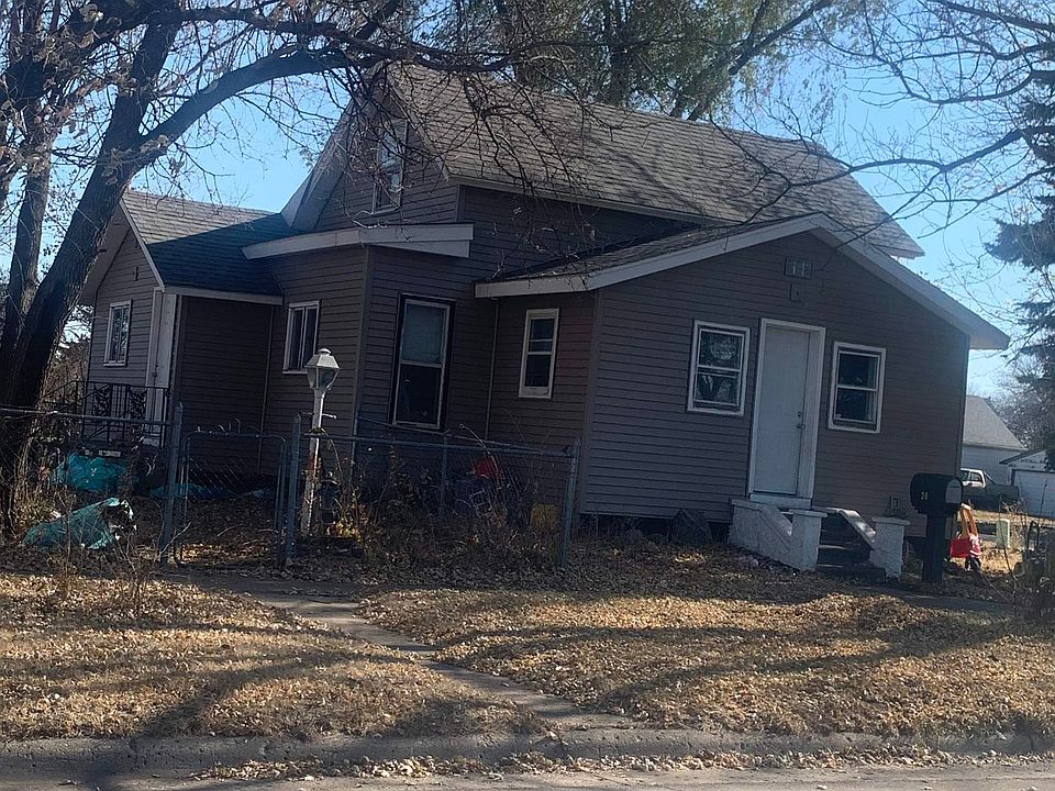 20 S 2nd St, Estherville, IA 51334 Zillow