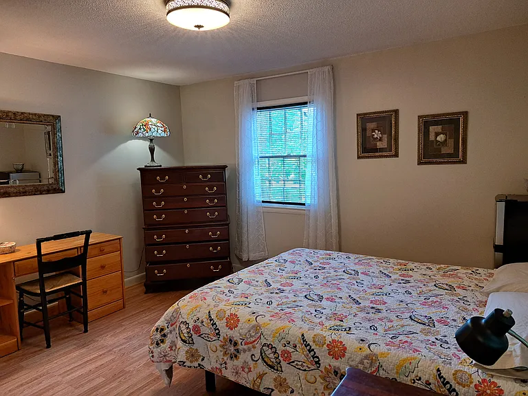 Meadow Dr — Photo 4