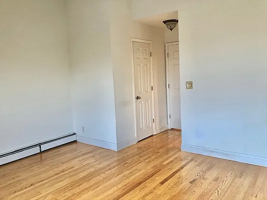 Sold by Eagle Realty Group New York | media 17