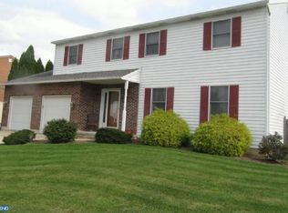 1553 Singer Rd, Wyomissing, PA 19610
