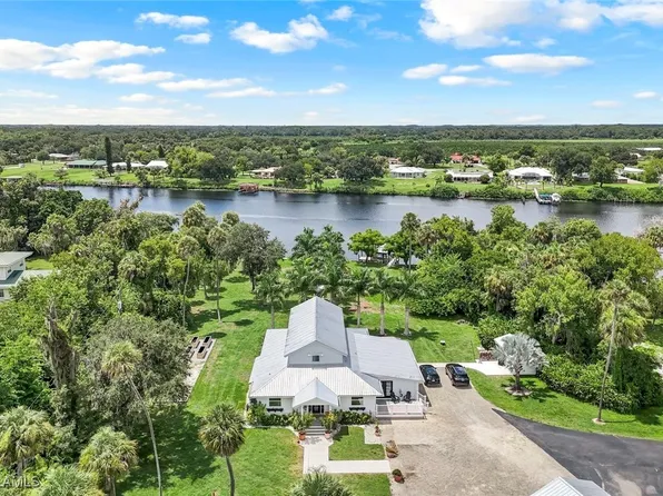 639 Live Oak Ln, Labelle, FL 33935