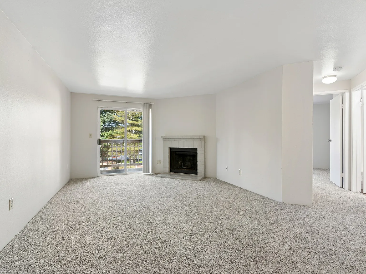 Cascadia Pointe — Photo 3