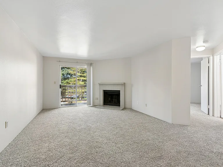 Cascadia Pointe — Photo 3