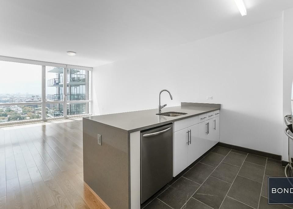 1st image of 33 Bond St APT 1130