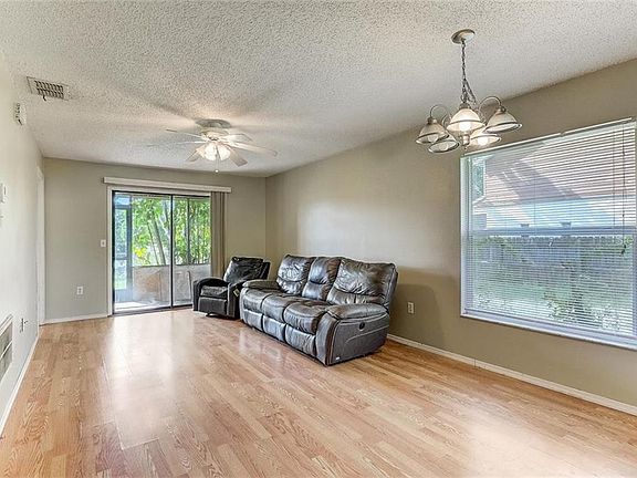 3rd image of 515 45th St E