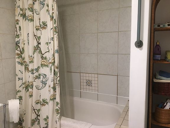 3rd image of 26 Pelican Dr