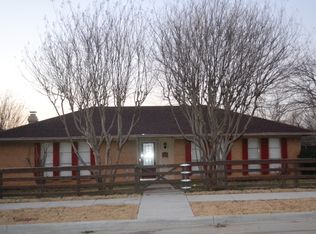 1807 Gravley Dr, Carrollton, TX 75006