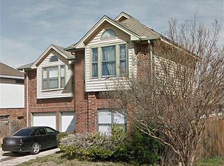 909 Ashmount Ln, Arlington, TX 76017