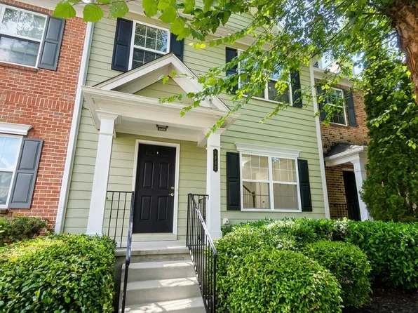 1411 Bay Overlook Dr, Woodstock, GA 30188