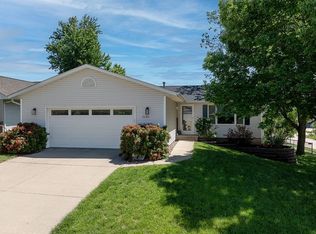 3625 Knight Ct SW, Cedar Rapids, IA 52404